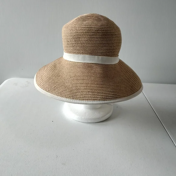 Cappelli Stylish Tan White Sun Hat Pool Beach Resort Travel Gardening - Picture 1 of 8